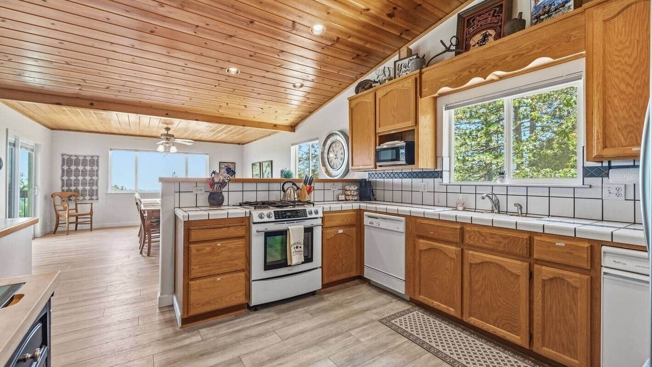 Photo of Kitchen in Twain Harte