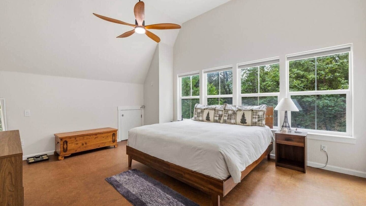 Photo of Bedroom in Twain Harte