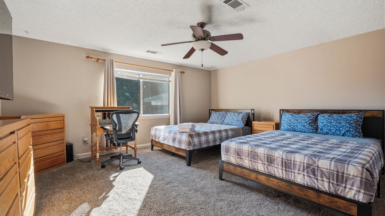 Photo of Bedroom in Yosemite Forks