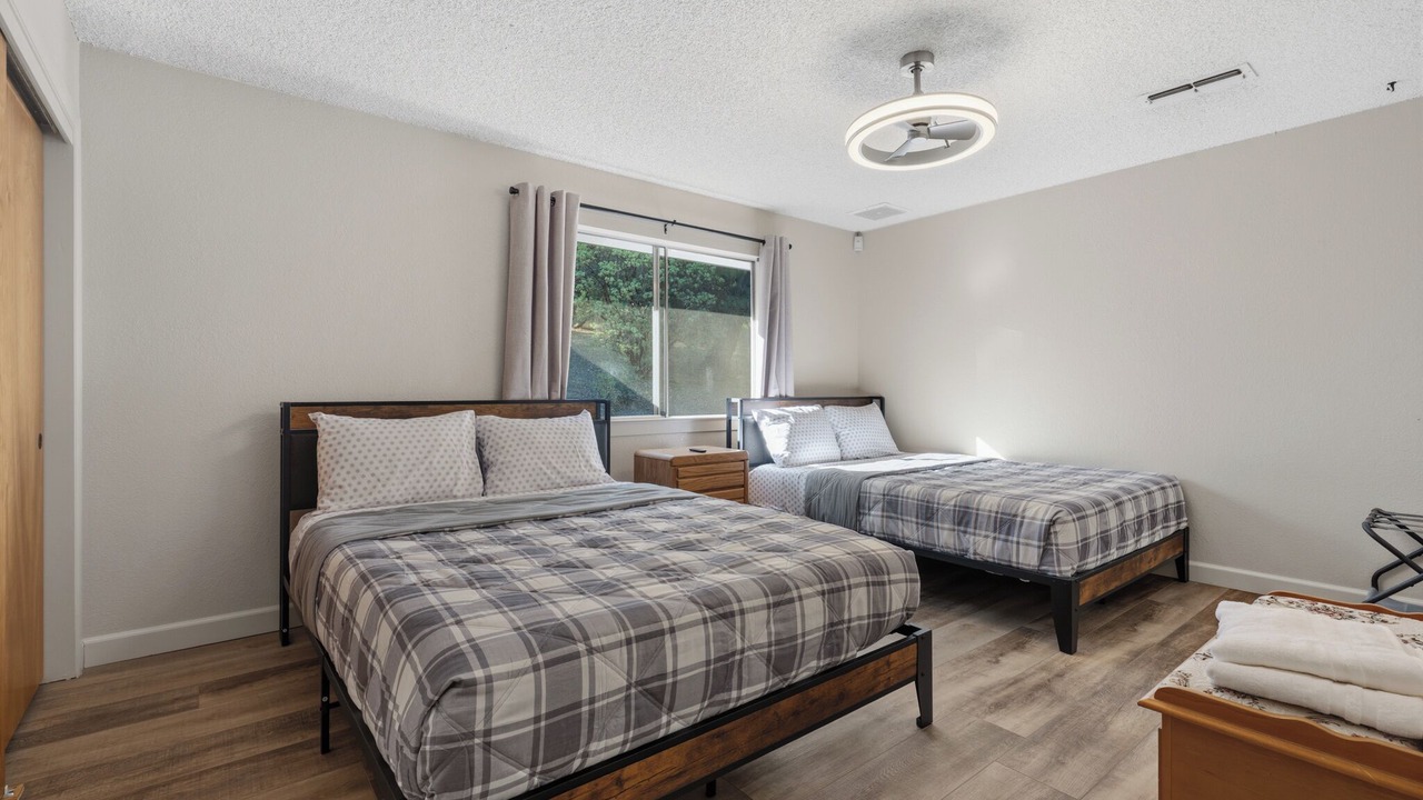 Photo of Bedroom in Yosemite Forks