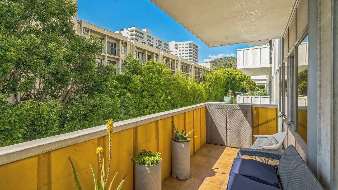 Photo of Outdoor in Hollywood