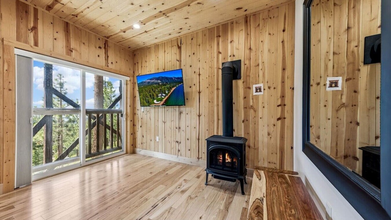 Photo of Livingroom in Tahoe Village