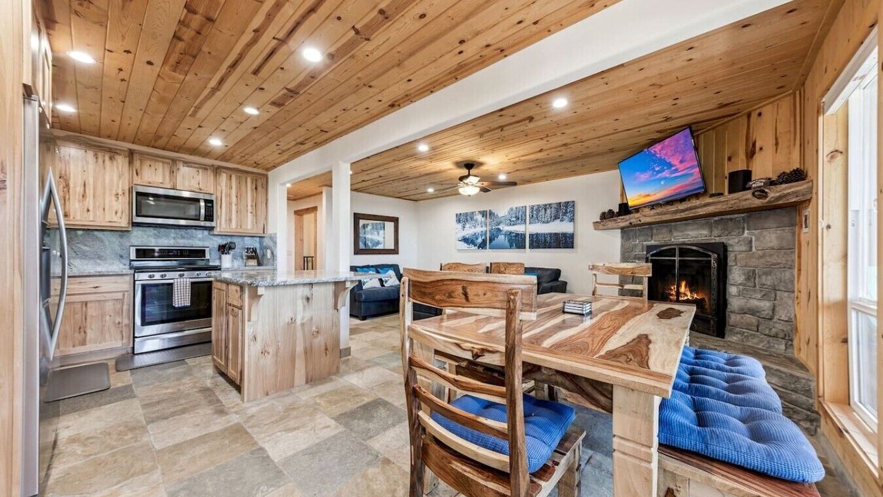 Photo of Bedroom in Tahoe Village