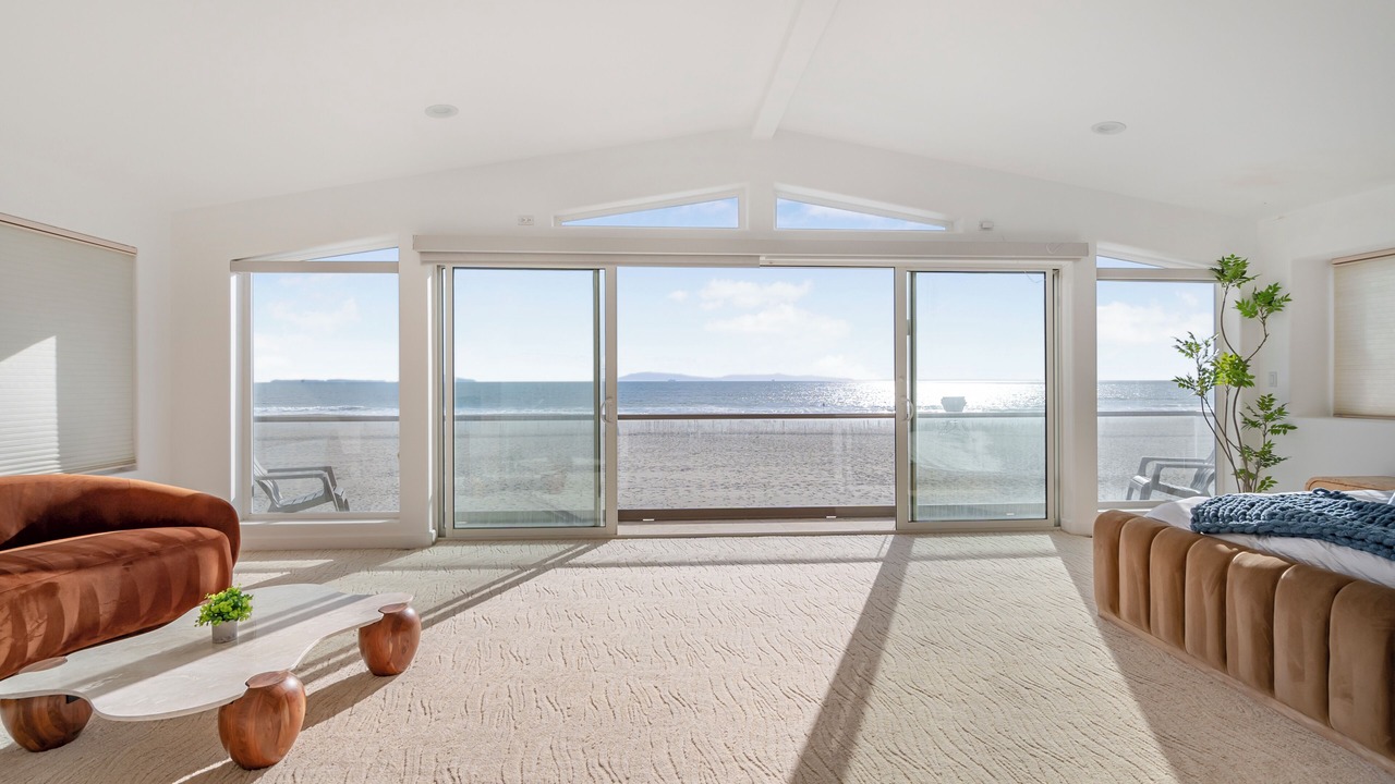 Photo of Livingroom in Hollywood Beach