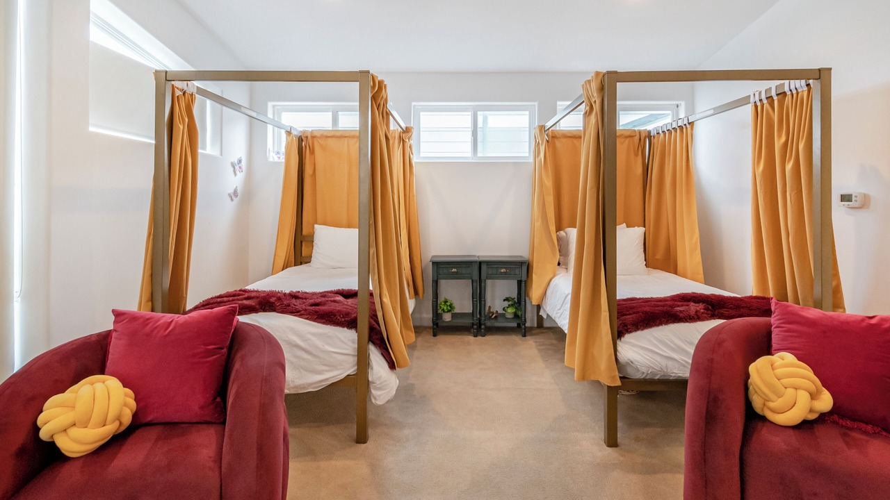 Photo of Bedroom in Hollywood Beach