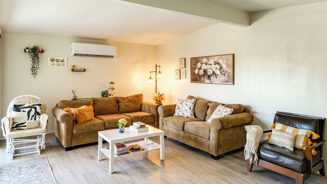Photo of Livingroom in Bakersfield