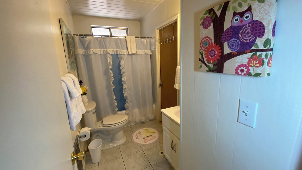 Photo of Bathroom in Groveland