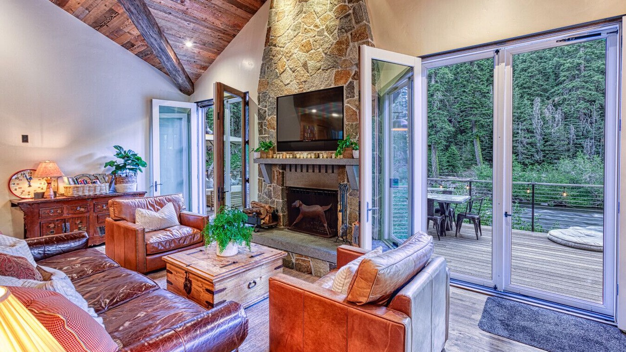 Photo of Livingroom in Tahoe City
