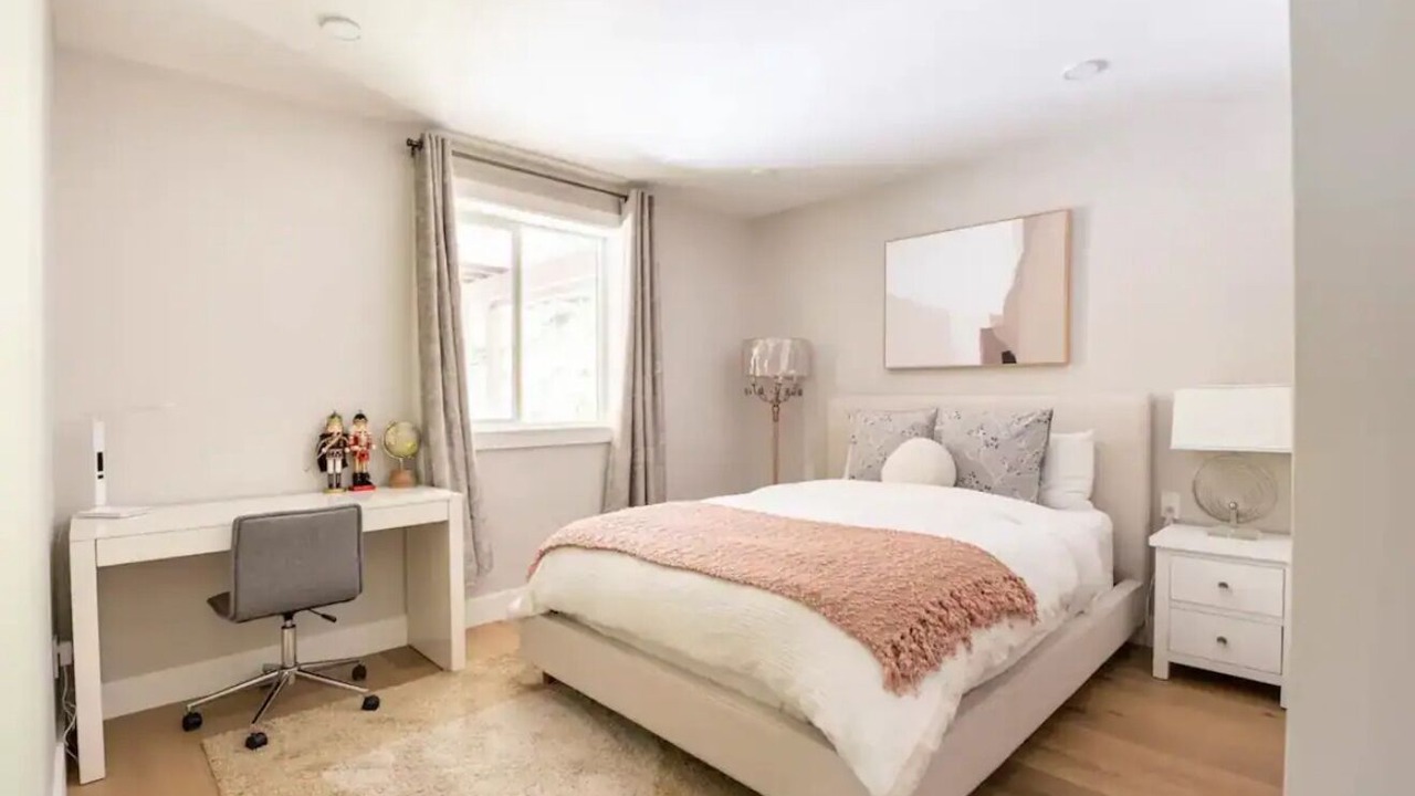 Photo of Bedroom in Daly City