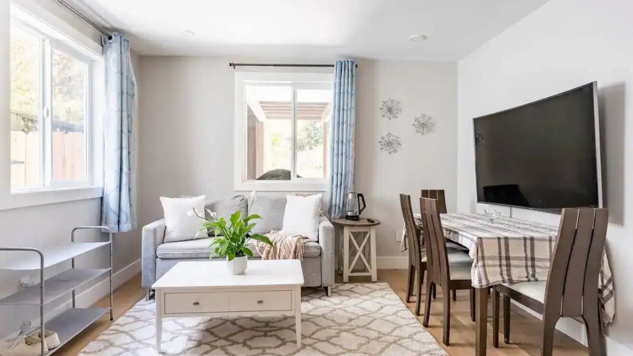Photo of Livingroom in Daly City