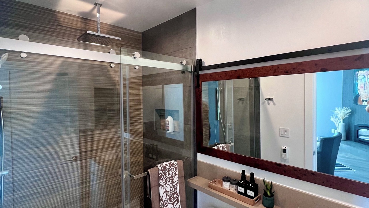 Photo of Bathroom in Volcano