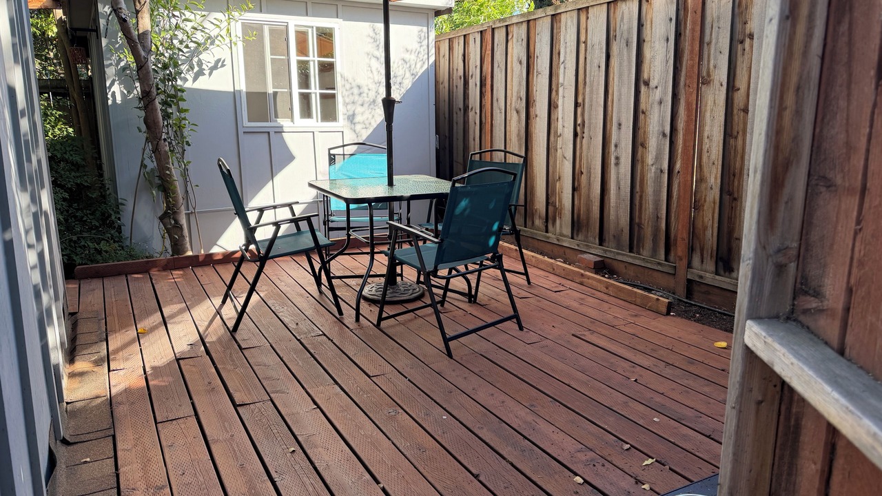 Photo of Outdoor in Leland Manor