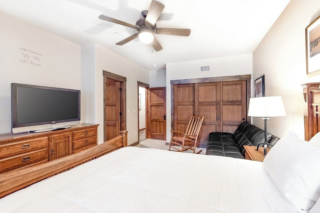 Photo of Bedroom in Woodwinds
