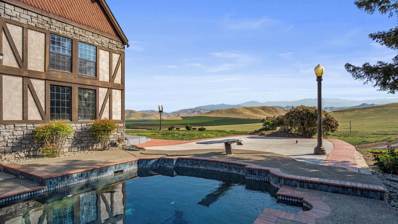 Photo of Outdoor in Porterville