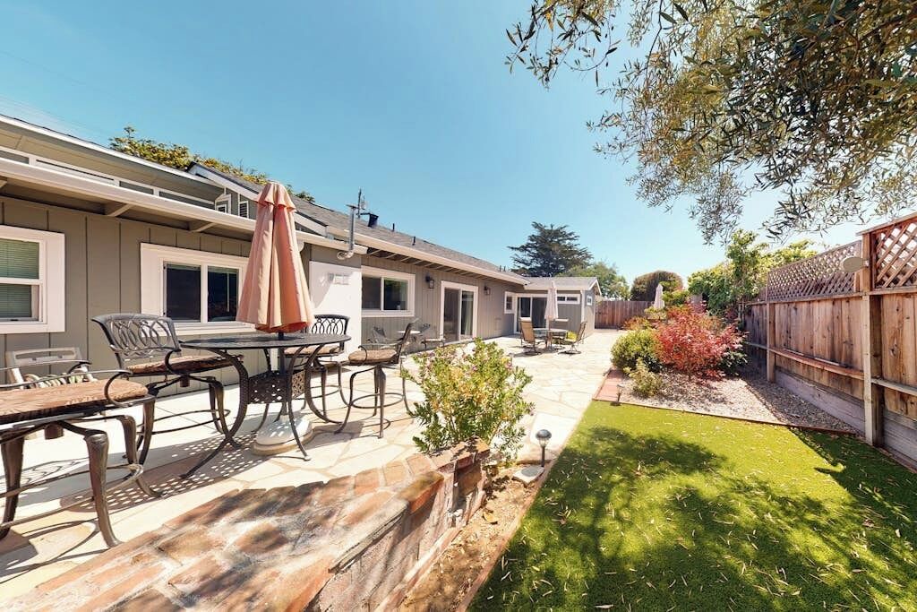 Photo of Outdoor in Del Rey Oaks