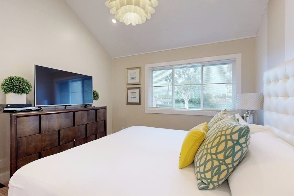 Photo of Bedroom in Hermosa Village