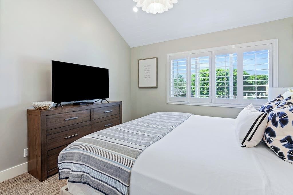 Photo of Bedroom in Hermosa Village