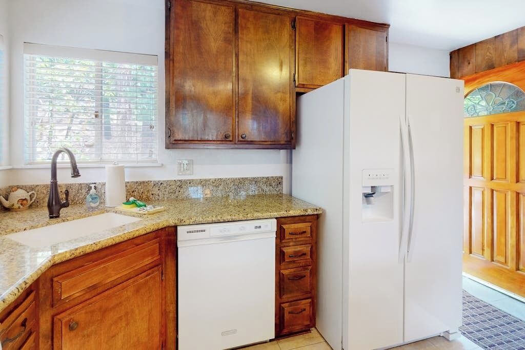 Photo of Kitchen in Blue Jay