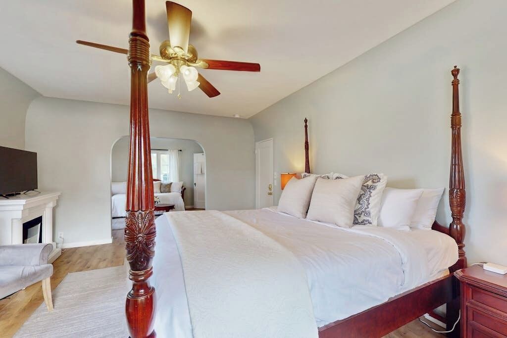 Photo of Bedroom in East Beach