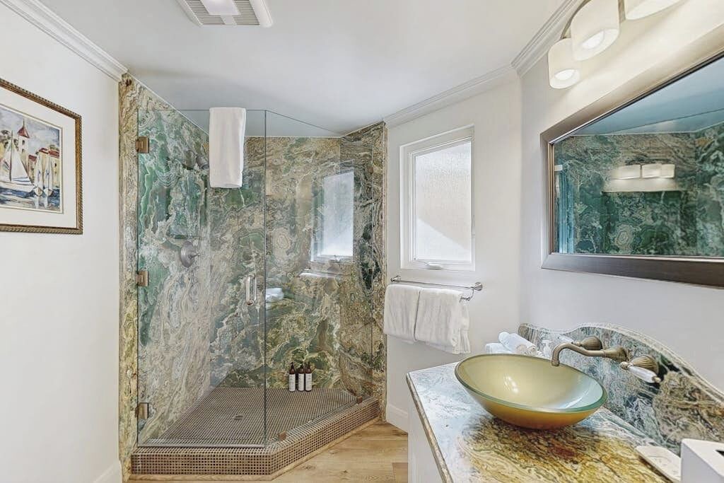 Photo of Bathroom in Hollywood Beach
