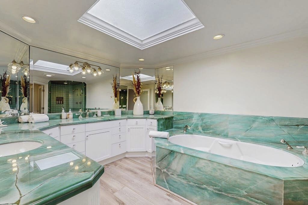 Photo of Bathroom in Hollywood Beach