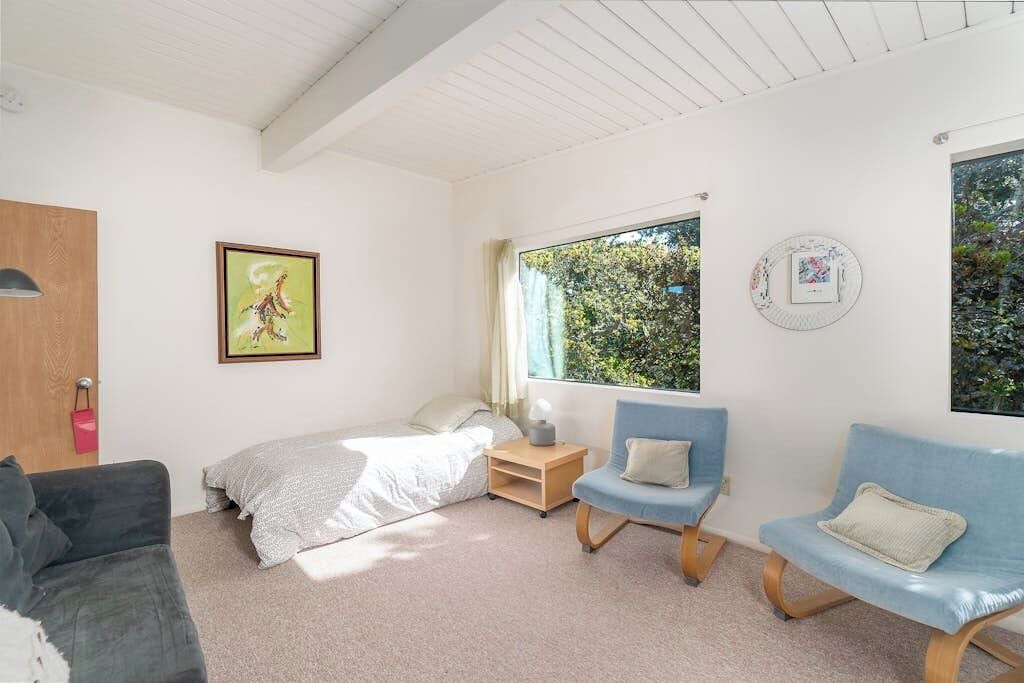 Photo of Bedroom in Marine Terrace