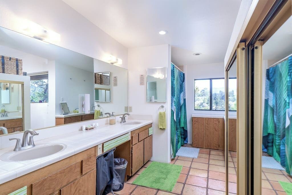 Photo of Bathroom in Marine Terrace