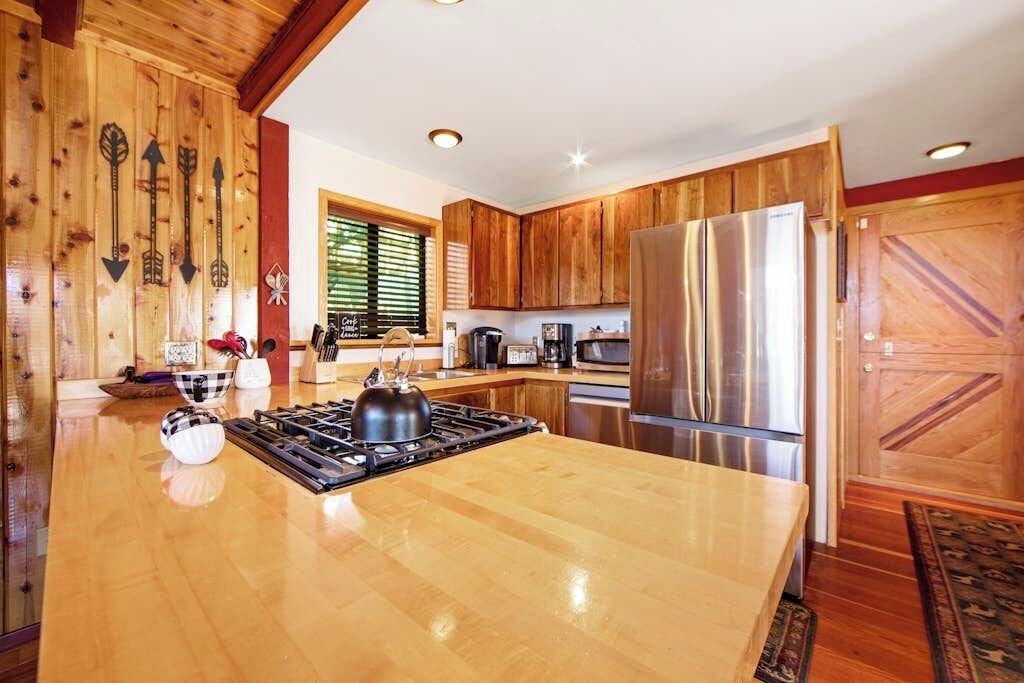 Photo of Kitchen in Green Valley Lake