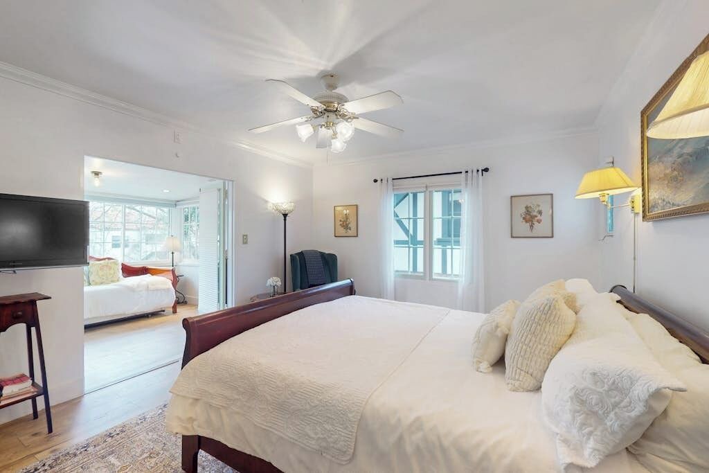 Photo of Bedroom in East Beach