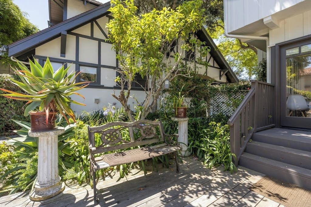 Photo of Patio Balcony in East Beach