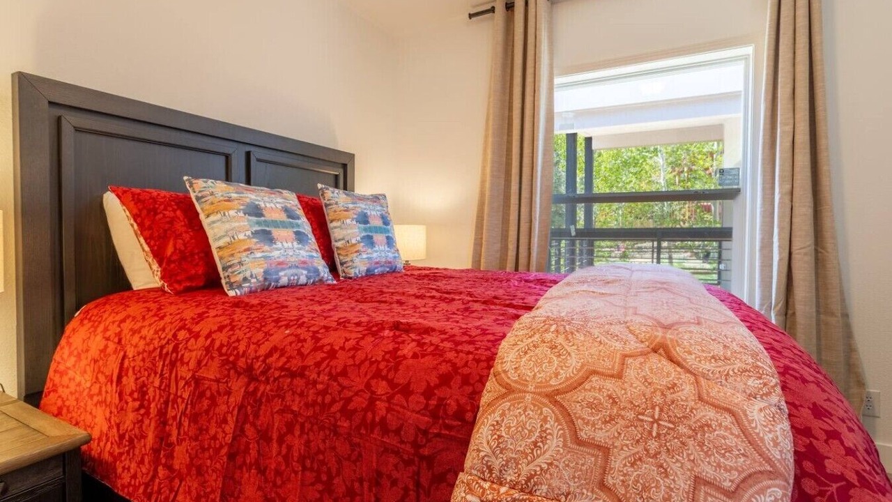 Photo of Bedroom in Crowley Lake