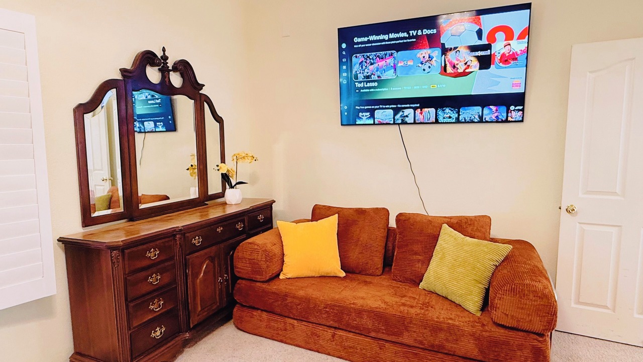 Photo of Livingroom in Yosemite West