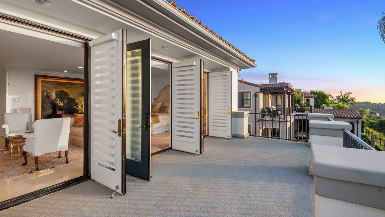 Photo of Patio Balcony in Newport Coast