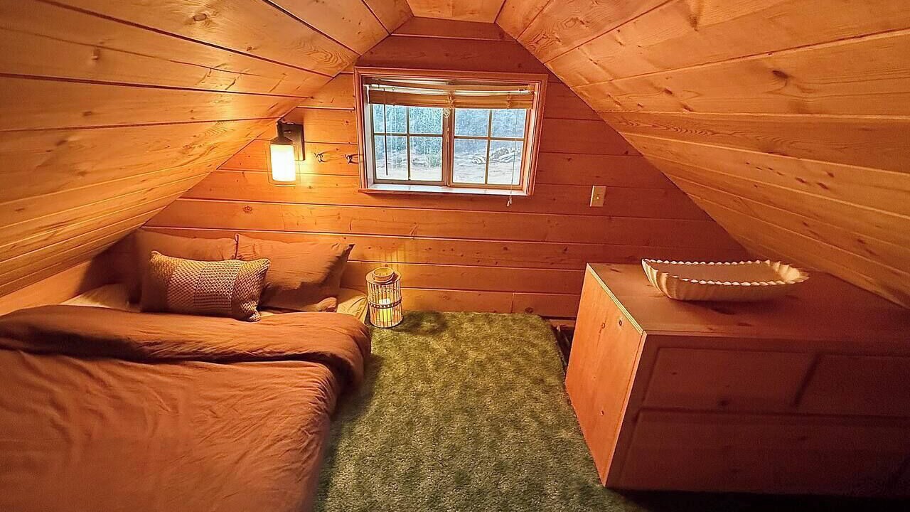 Photo of Bedroom in Inyokern