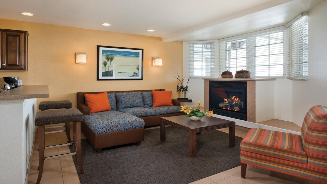 Photo of Livingroom in Downtown