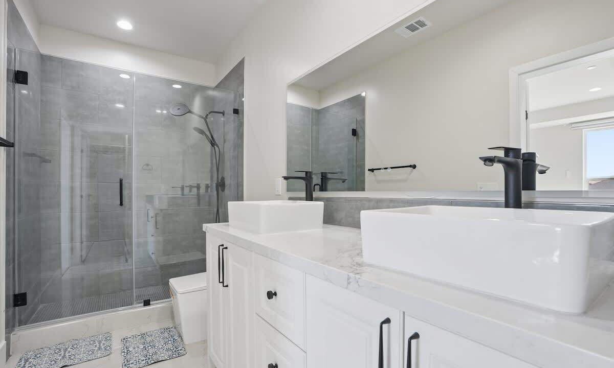 Photo of Bathroom in Lodi