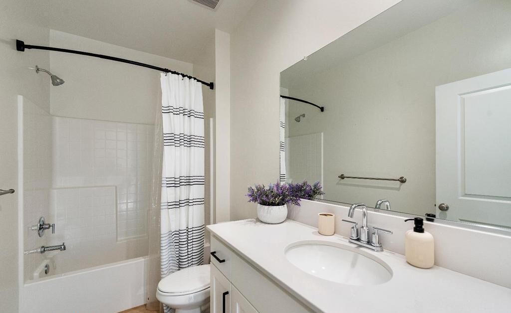 Photo of Bathroom in Greenacres