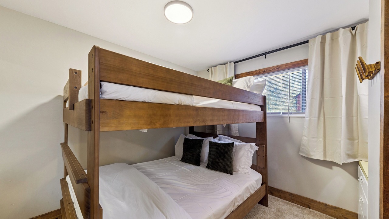 Photo of Bedroom in Sierra Tract