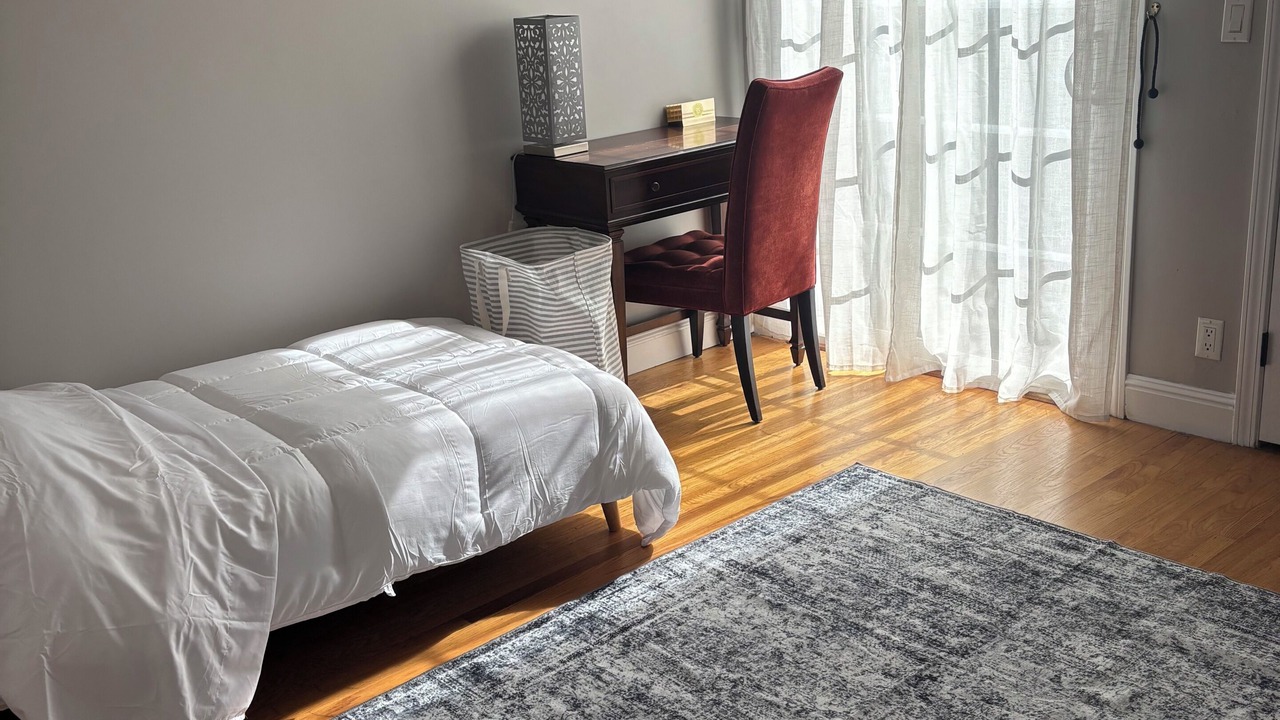Photo of Bedroom in Outer Richmond