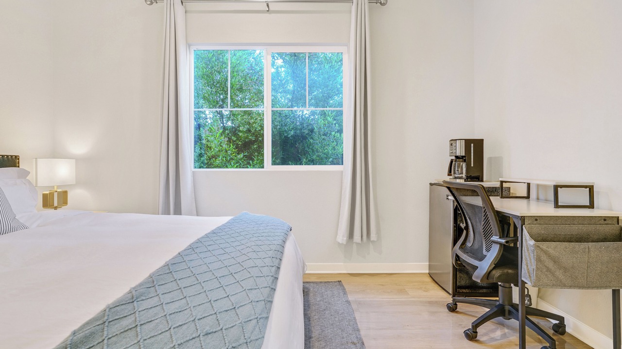 Photo of Bedroom in Harbor Gateway South