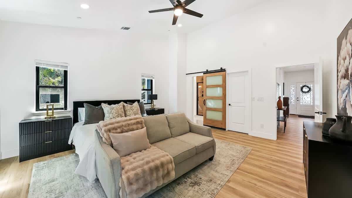 Photo of Livingroom in Shaver Lake