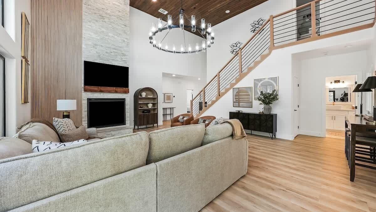 Photo of Livingroom in Shaver Lake