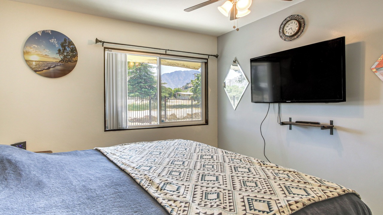 Photo of Bedroom in Sequoia National Forest