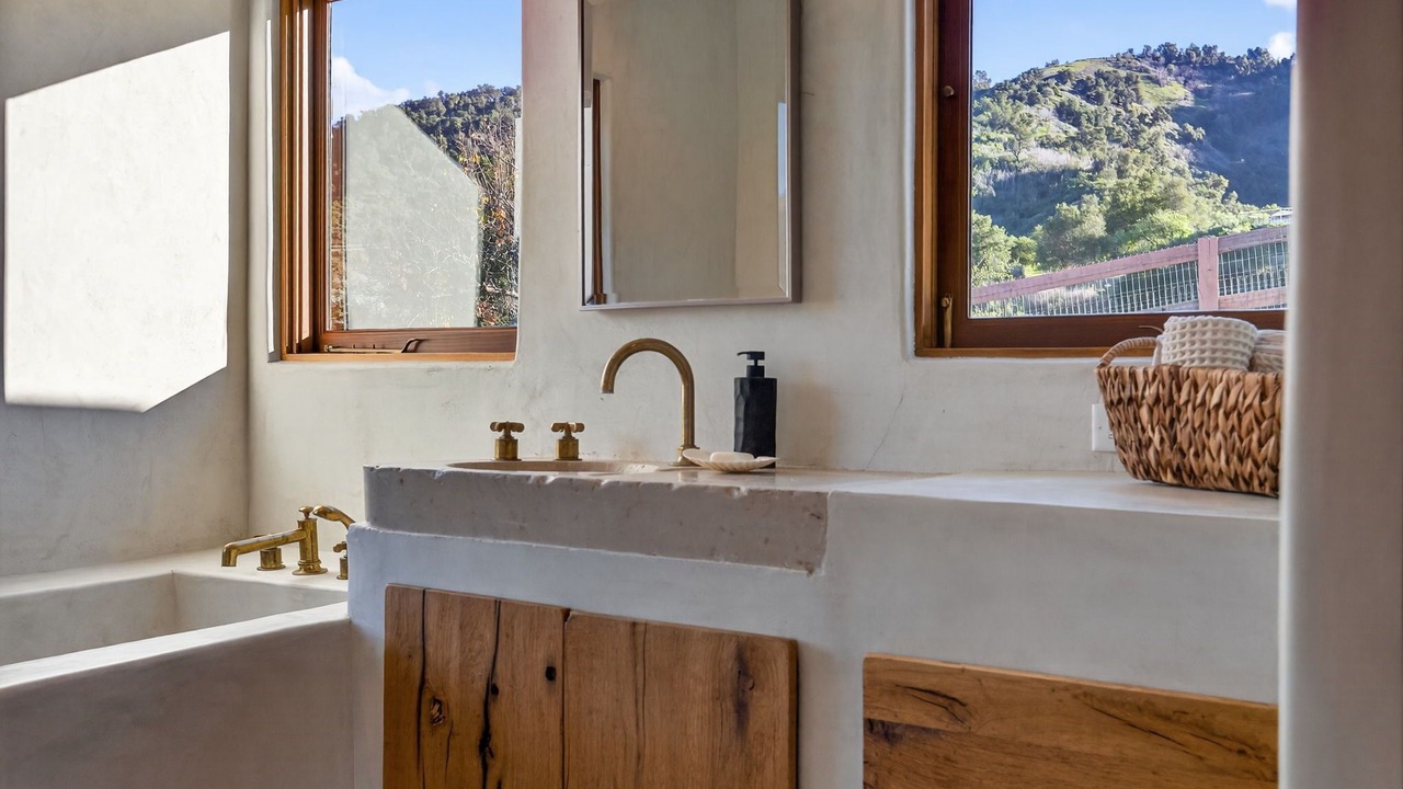 Photo of Bathroom in Ventura County