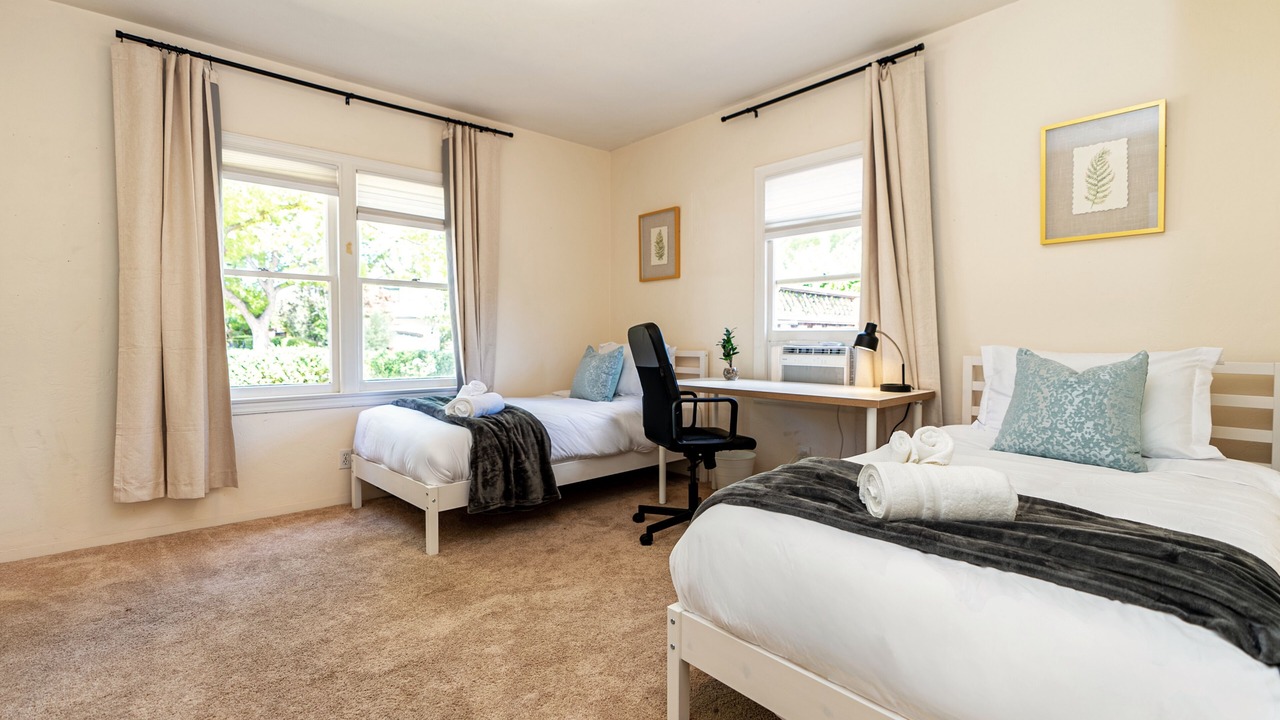 Photo of Bedroom in Loyola