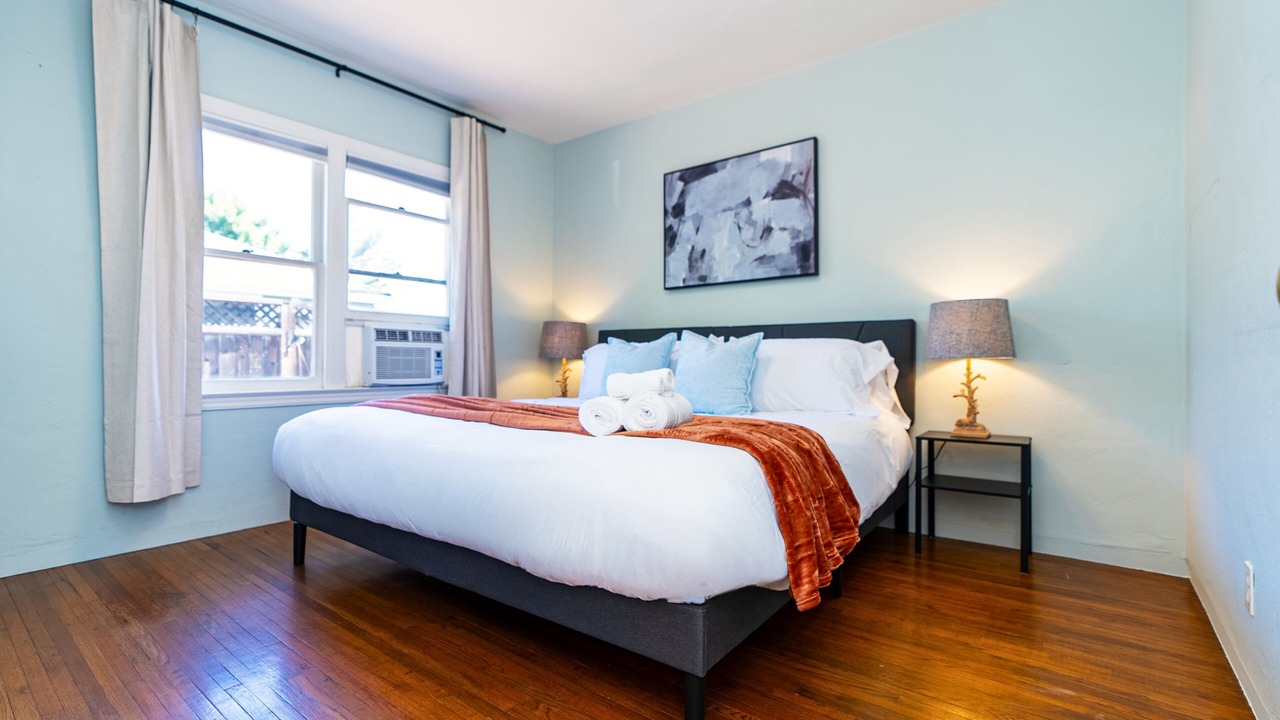 Photo of Bedroom in Loyola