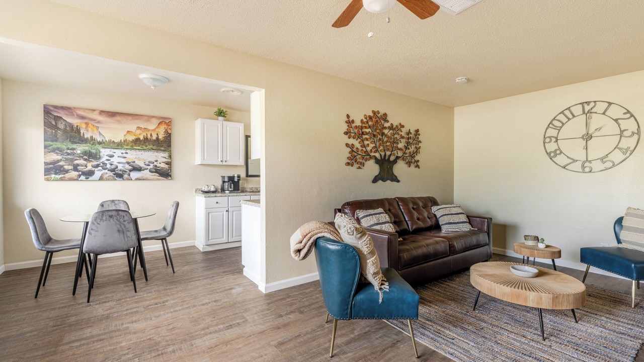 Photo of Livingroom in Raisin