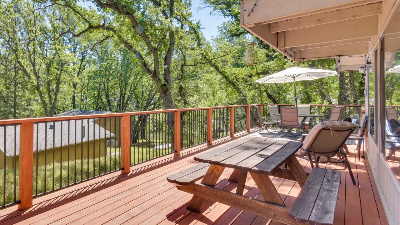 Photo of Outdoor in Groveland