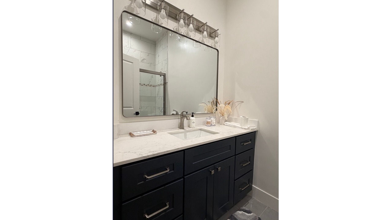 Photo of Bathroom in Mountain View