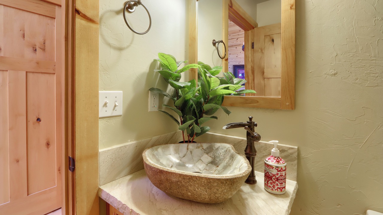 Photo of Bedroom in Bass Lake